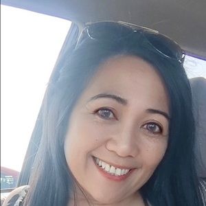 Meet your Posher, Elissa